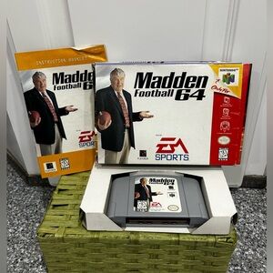 Madden Football 64 N64 Complete CIB 🎮 Tested & Working